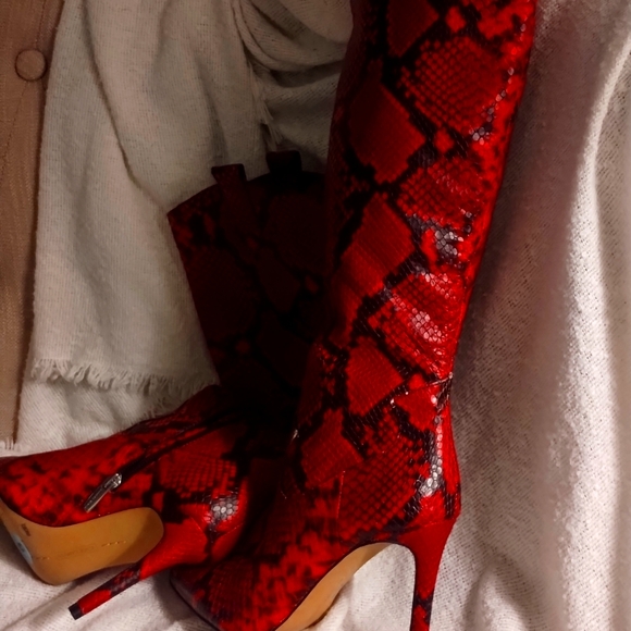 Vince Camuto Red Snakeskin Knee High Pointed Toe Boots - Picture 5 of 9